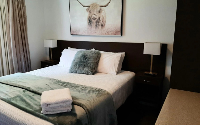 Tourist Road - 2 Bedroom Unit - WiFi