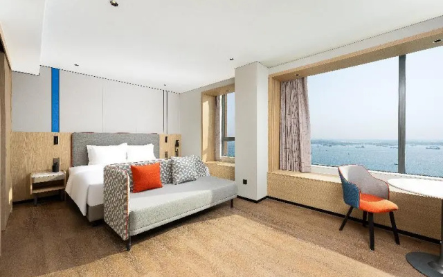 Holiday Inn Express Zhanjiang Coast – Guest Rooms – Zhanjiang