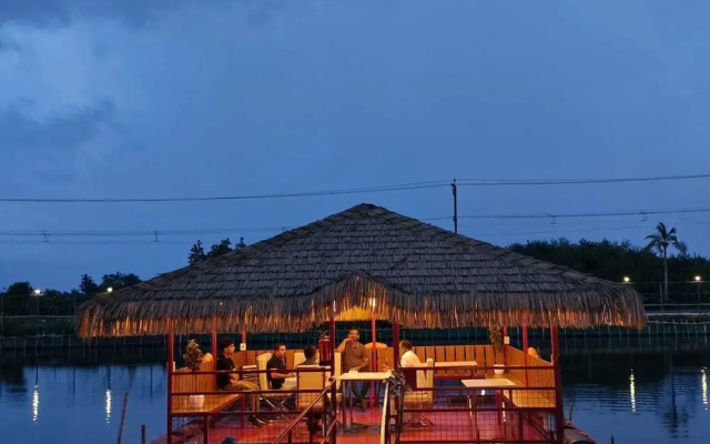 S Cross Munroe Island Resort