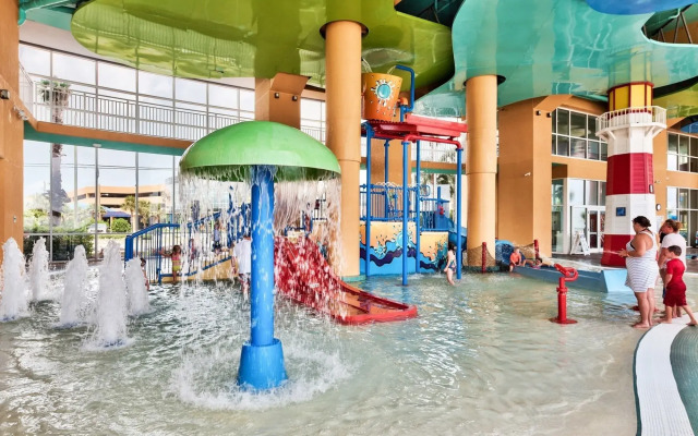 Splash 302W 833325 by RedAwning