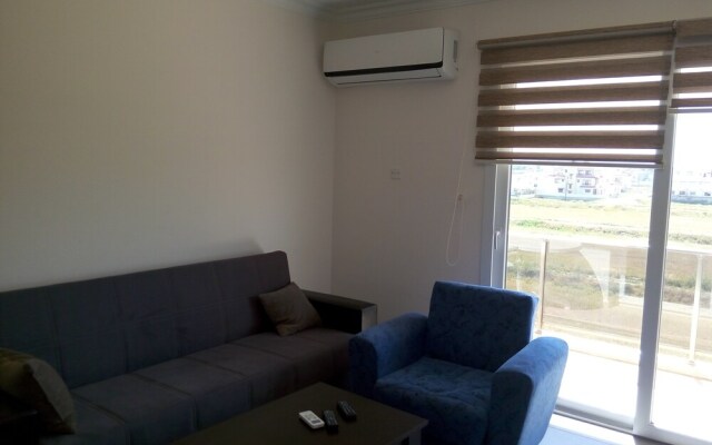 Studio Apartment at Longbeach