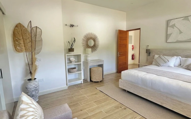 Pineapple Beach Villas