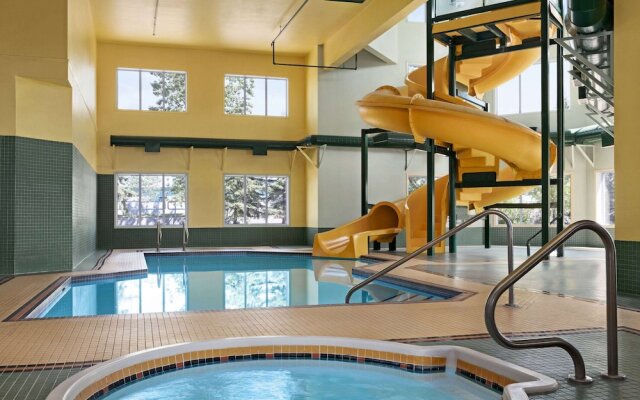 Super 8 Calgary Shawnessy Area