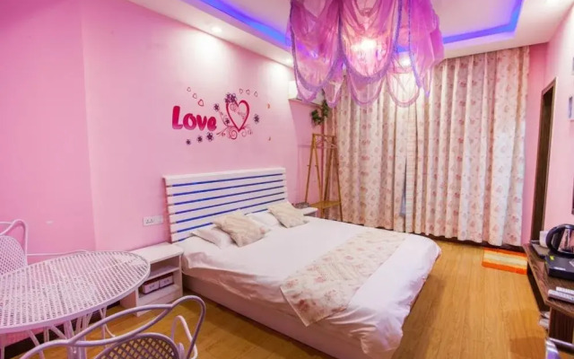 Wuzhen Times Town Theme Inn
