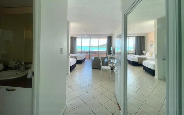 Ocean View 33A Studio Pool Ocean View WIFI