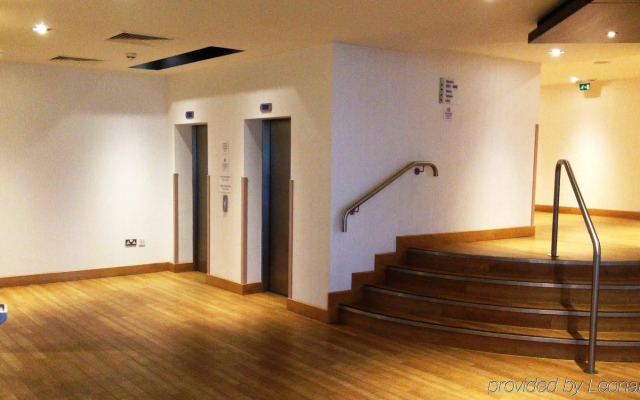 Holiday Inn Express London-Epsom Downs by IHG