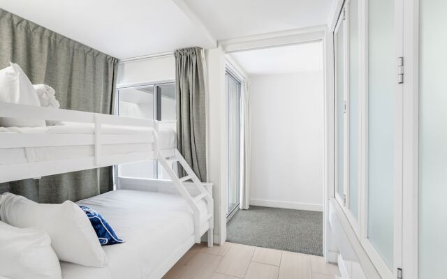 Belle Escapes - Suite 3206 Drift Resort