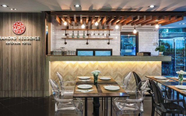 Diamond Residence Ratchada Hotel