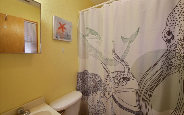 12 Beach Fantasy Studio Bedroom Condo by RedAwning