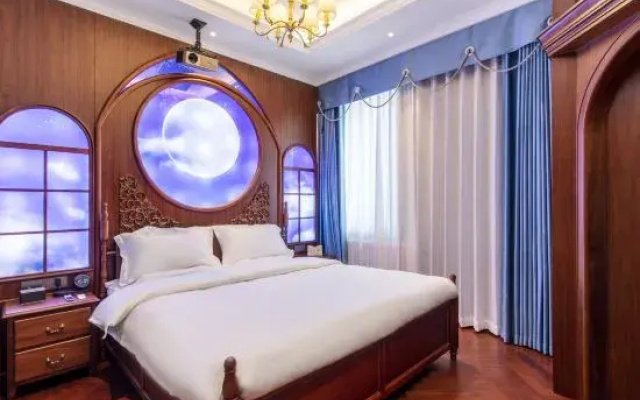 Qiyue Time Theme Hotel (Beijing Universal Resort)