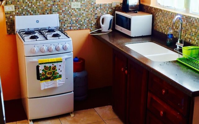 Bagos Eco Retreat & Cafe