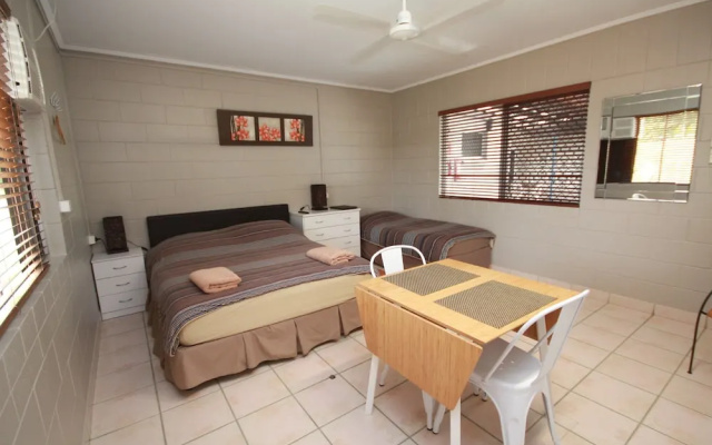 Seaforth Holiday Units – Guest Rooms – Seaforth