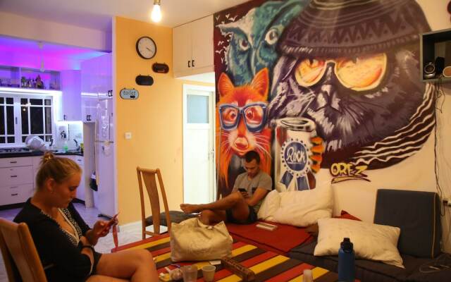 Amigos-Hostel Tel-Aviv Adults Only 18-49