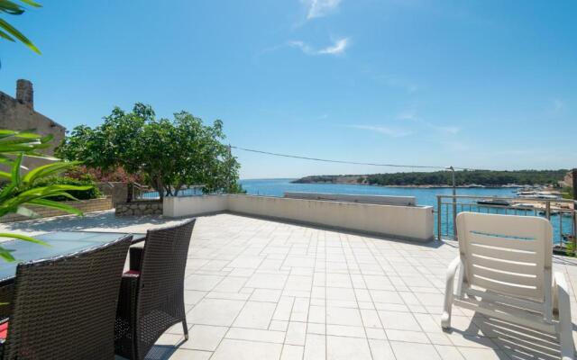 Apartment Marina, the place with beautiful sunset