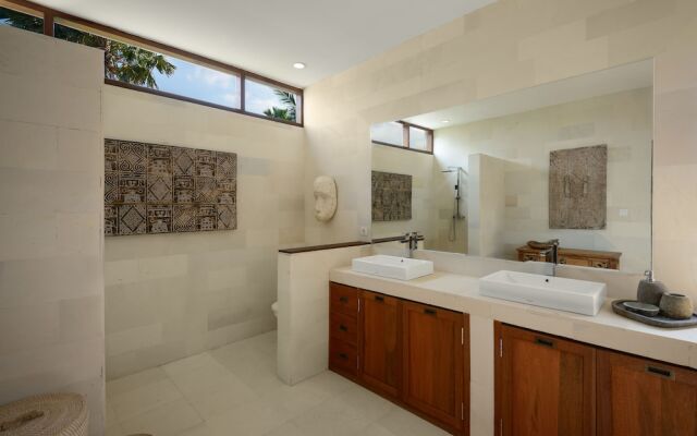 Shaia Villa - Canggu