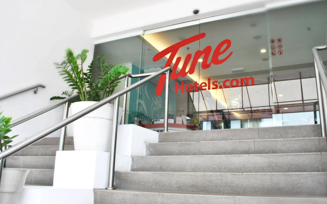 Tune Hotel - Waterfront Kuching