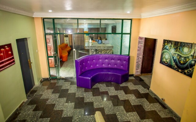 Eclipse Hotel and Lounge