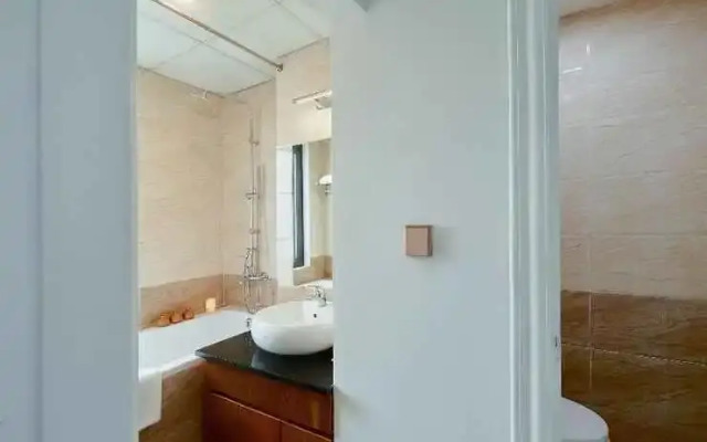 Poonsa Cau Giay Apartment