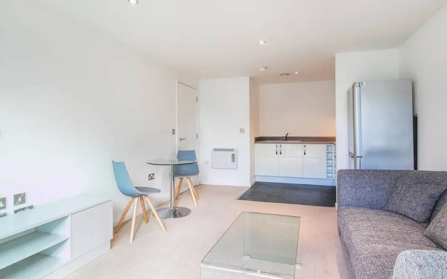 1BR Refurbished Apartment in Sheffield City Centre