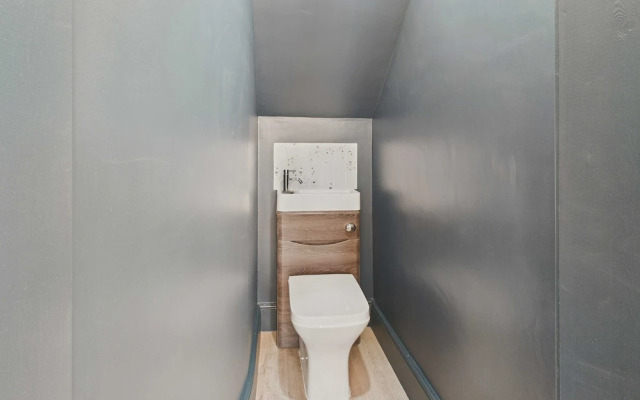 Host Stay Salty Place