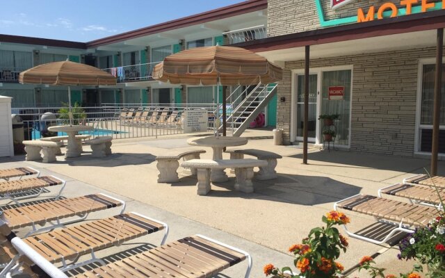 Panoramic Motel & Apartments