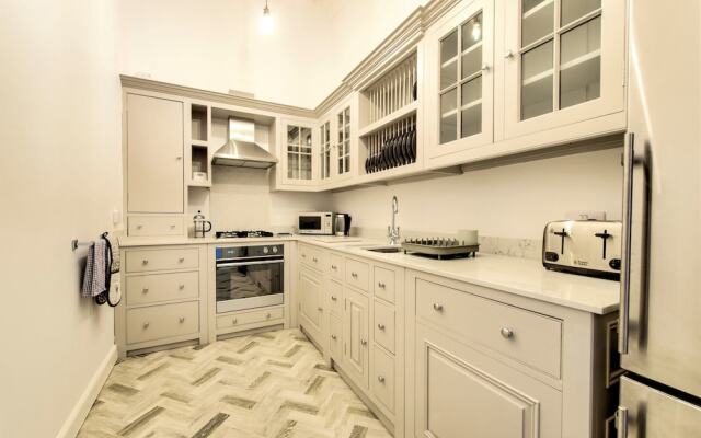 Stunning 2bdr Georgian Flat