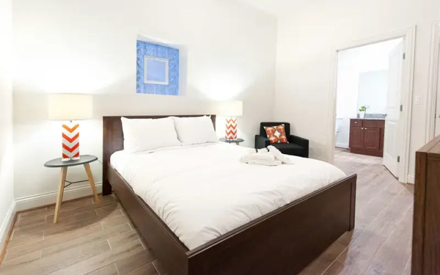 Hip Studio in Lincoln Park by Sonder