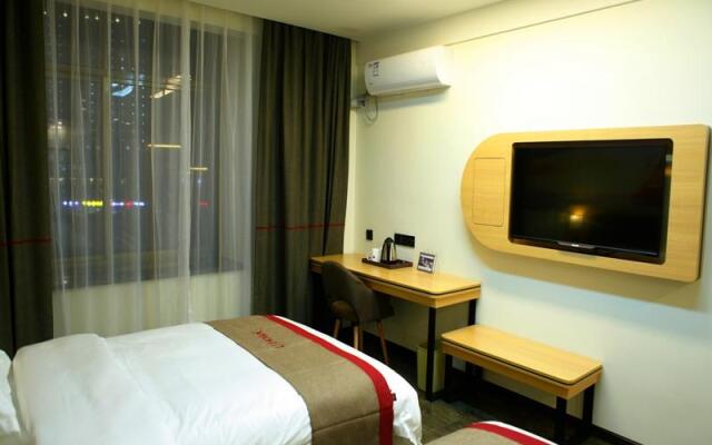 Thank Inn Hotel Jiangxi Ganzhou Huichang County Tongluowan Square