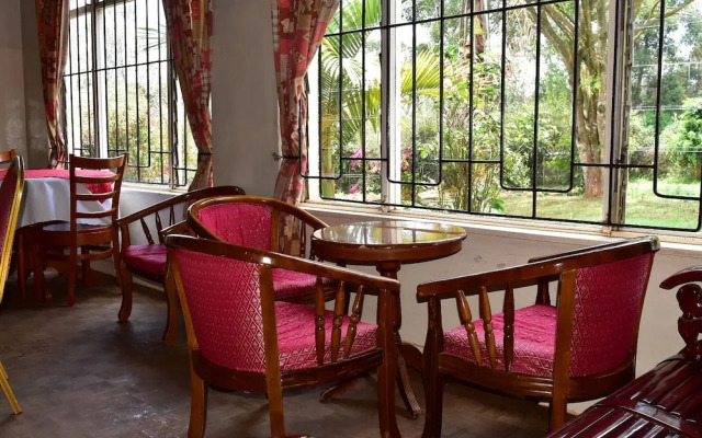 Afrique Paradise Hotel