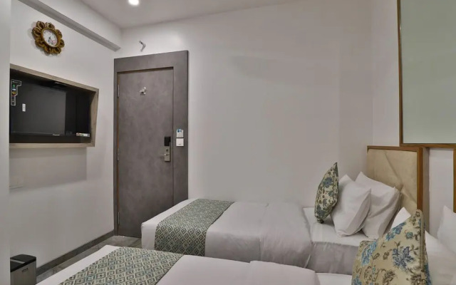 7 Orbit Hotel Surat