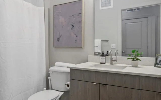 Cozysuites Modern 1BR Lawrenceville