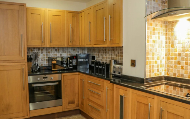 Apartment 6