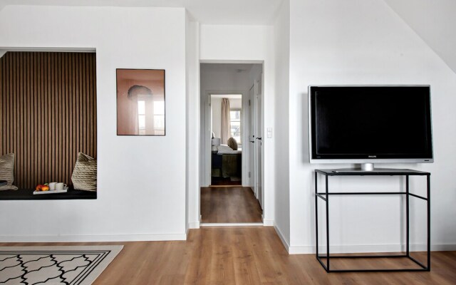 Sanders Charm - Cute 2-bdr Apt With Shared Garden