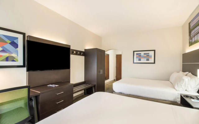 Clarion Pointe New Bern