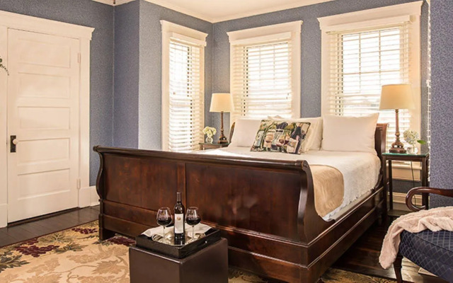 Steeles Tavern Manor