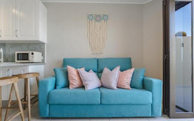 Cosy Seaview Apartment
