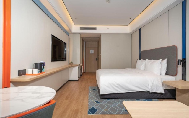 Holiday Inn Express Qingdao Northern West Coast, an IHG Hotel – Guest Rooms – Qingdao