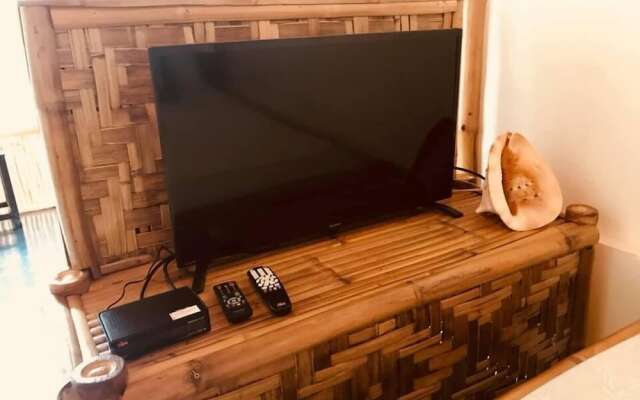 Everyday Sunday Hotel Cafe