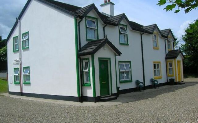 Riverbank Cottages