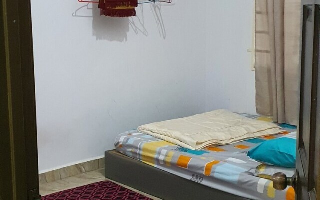 Delima Homestay by Oyo Rooms