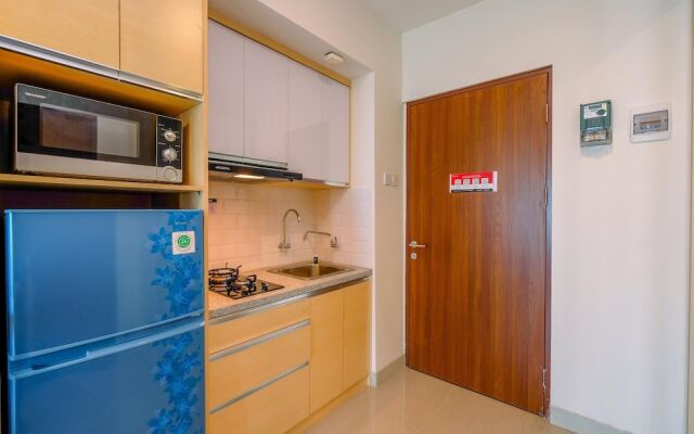 Cozy And Great Choice Studio At Grand Kamala Lagoon Apartment