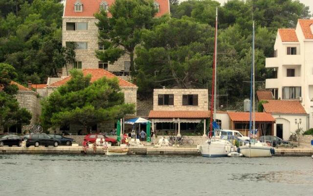 Guesthouse Pomena