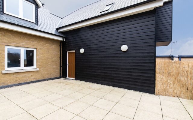 Velvet 2-bedroom Apartment Brewery Road