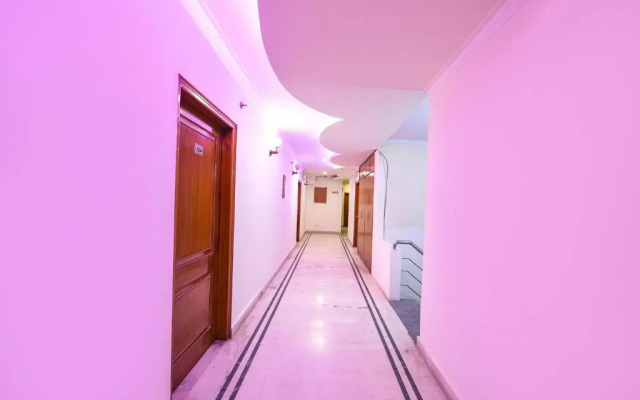 Gracious Inn Hotel by OYO Rooms