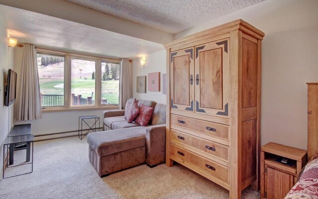 Amazing Ski in-out Condo With Mountain Views - FP114 by RedAwning