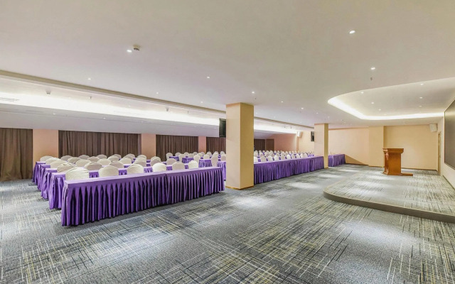 Lavande Hotel (Chongqing Bishan Light Rail Station)