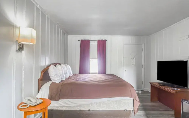 Colony Inn By OYO Columbus US-280