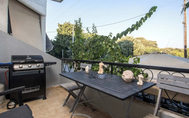 Villa Lilienne - Tranquil Escape With Private Garden Balcony