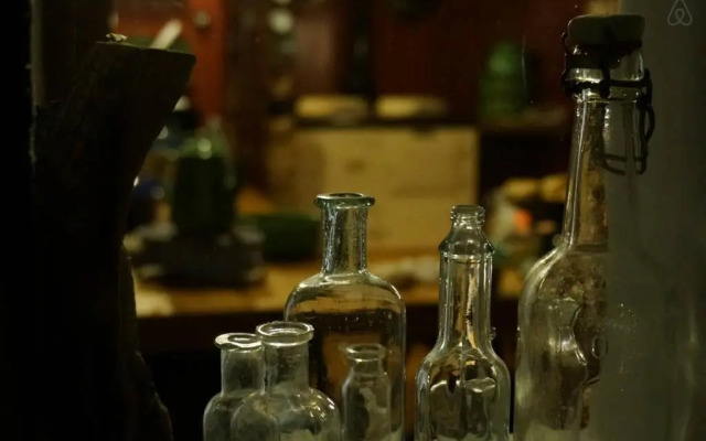 The Old Labor House 1525