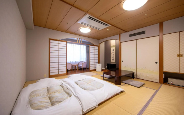 Yufuin Hotel Shuhokan